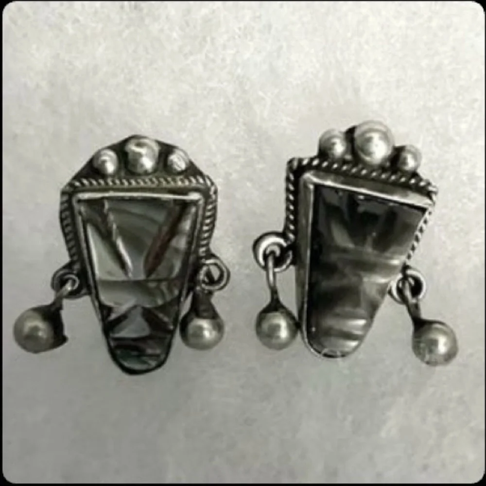 Vintage Taxco 925 Sterling Silver Mexico Tribal Mask Pierced Earrings - Picture 1 of 6